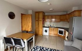 Snug Apartment Centrally Located